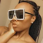 2020 Fashionable Gafas De Sol New Luxury Sun Glasses Brand Designer Ladies Oversized Diamond Sunglasses For Women