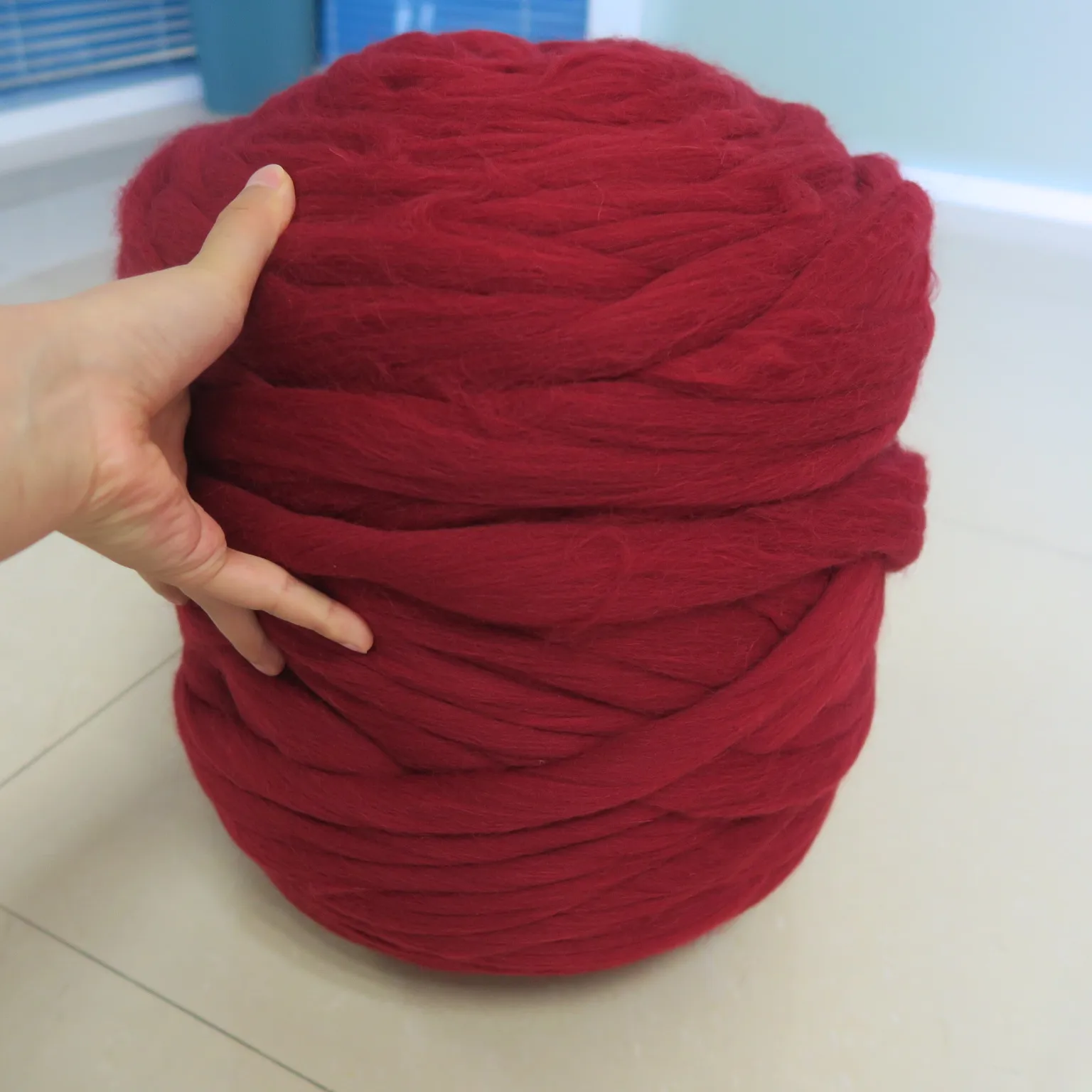 Super Chunky And Soft Hand Knitting Iceland Yarn 250g/skein Roving Yarn