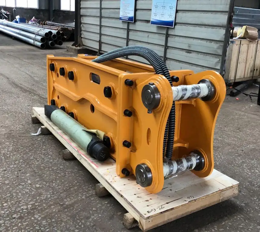 PC200 breaker (2).jpg