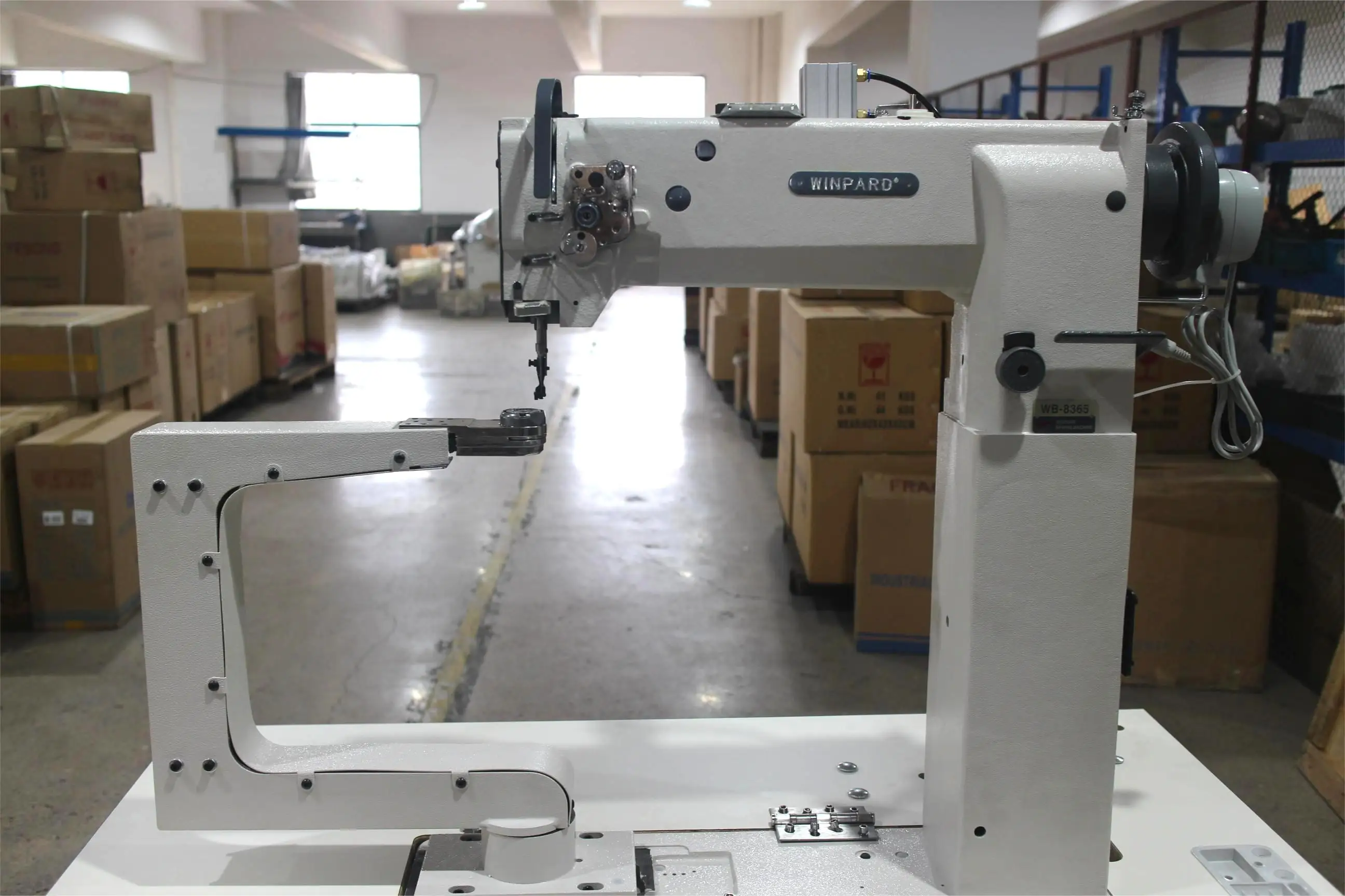 Wb8360 About 360 Degree Rotation Post Bed Industrial Sewing Machine