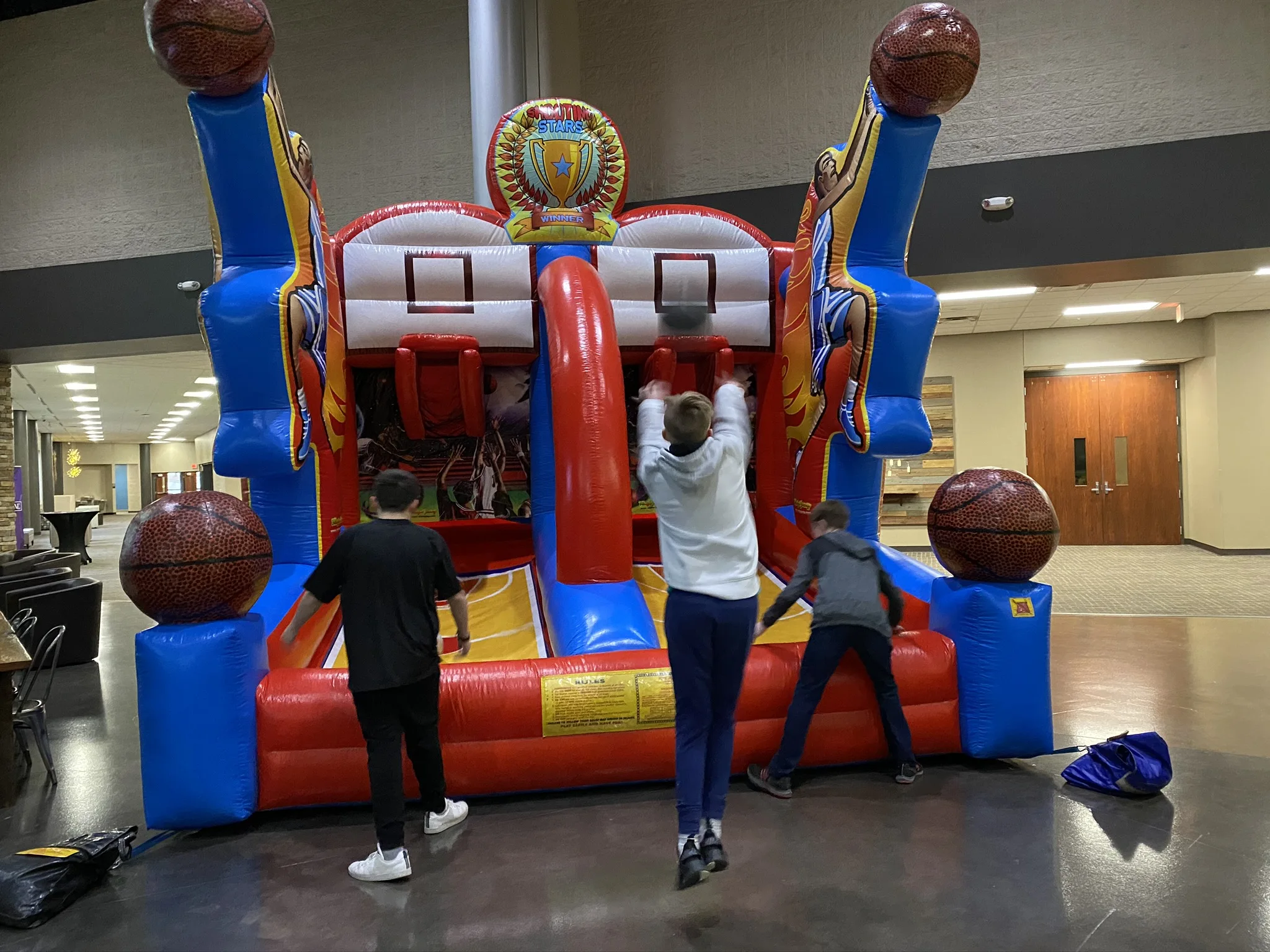 High Quality Inflatable Basketball Game Popular Inflatable Bungee Run