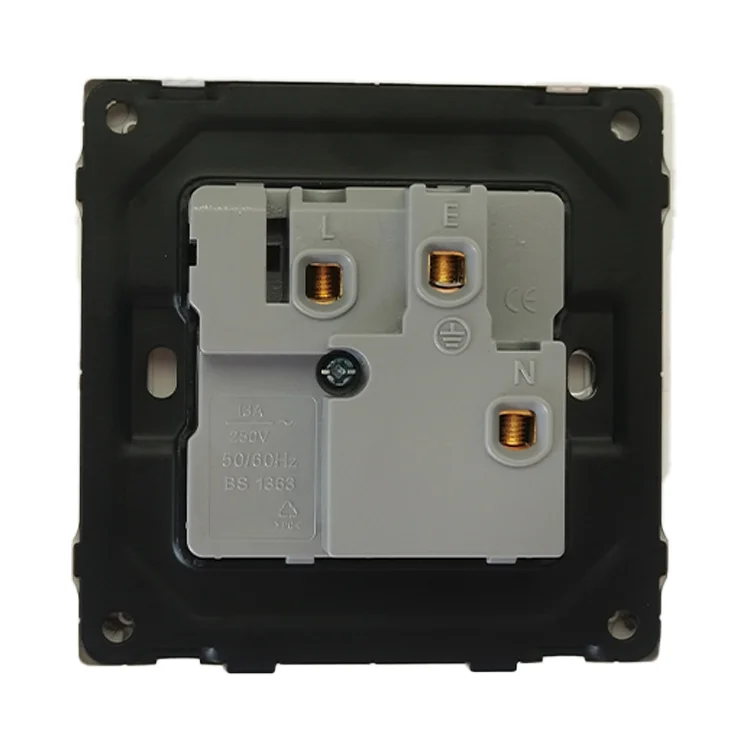 High Quality Pakistan Bangladesh Wall Switch 15A 1 Gang 3 Round Pin Electrical Socket Outlet Power Plug Wall Socket With Switch