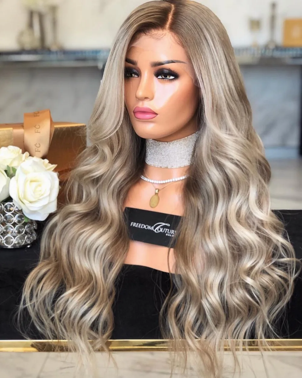 Hot Sale Fashion Curly Synthetic Wigs Silver Grey Ombre High Quality Hair  Wigs For White Women - Buy Curly Wig,Fashion Wig,White Women Wig Product on  Alibaba.com