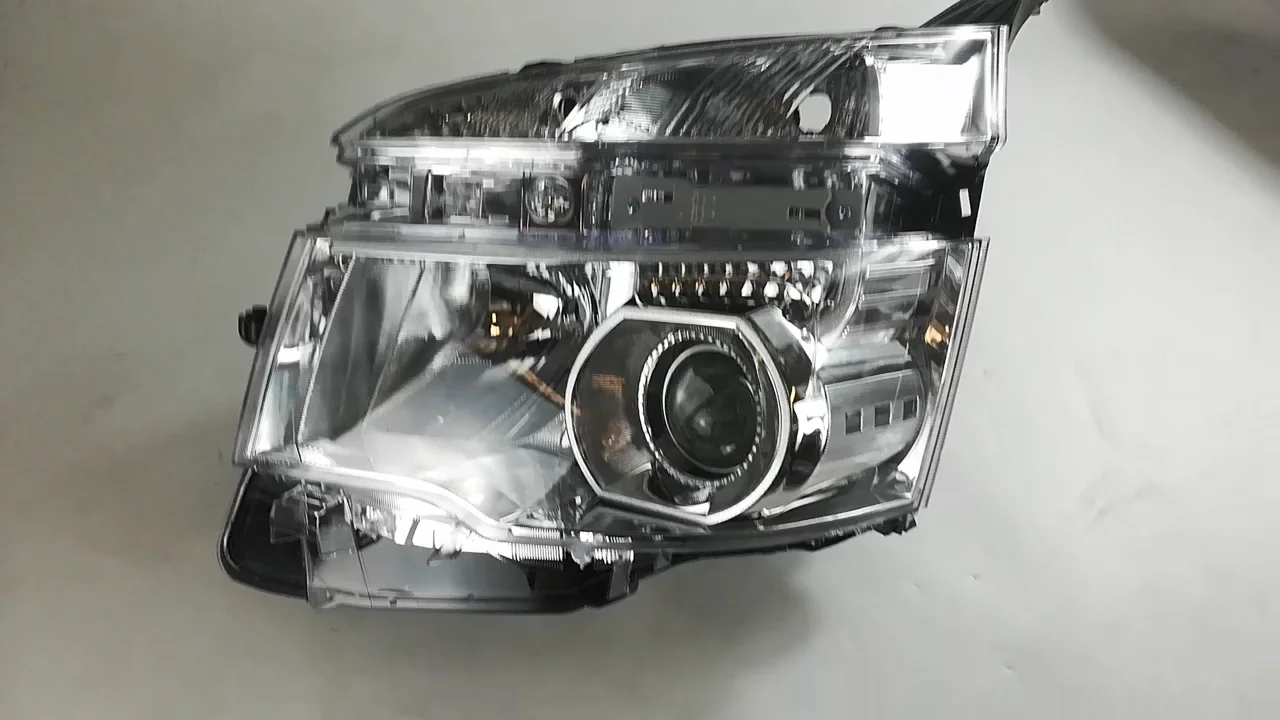 H 508/507 ZRR70G/ZRR75G/ZRR70W/ZRR75W/ヴォクシー ヘッドライト