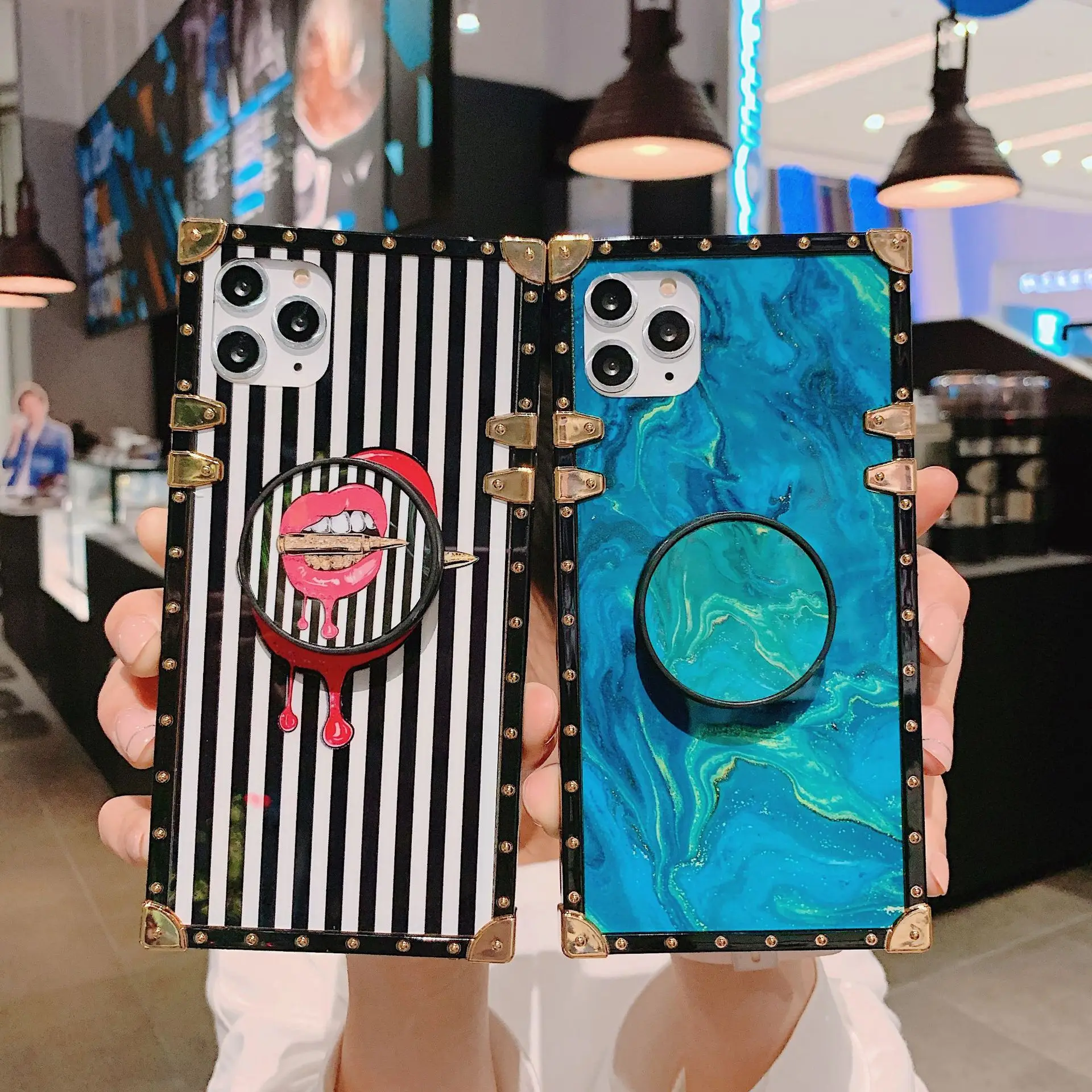 Luxury Stripe Square Phone Case Electroplated Lips Pattern Mobile Phone