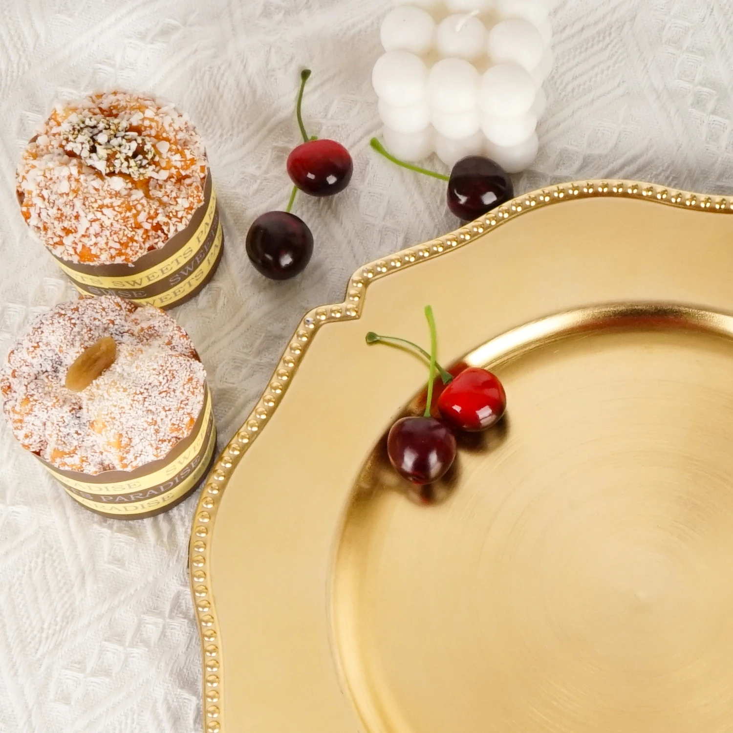 Modern Round Chargers Plates Plastic Gold Charger Plate Dinner Under