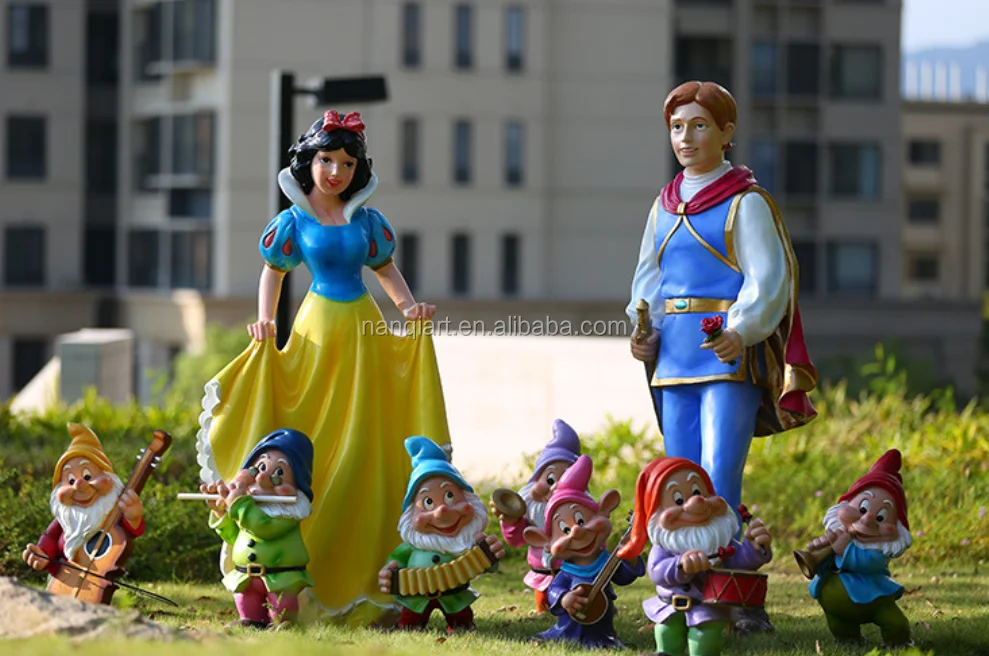 statue of snow white