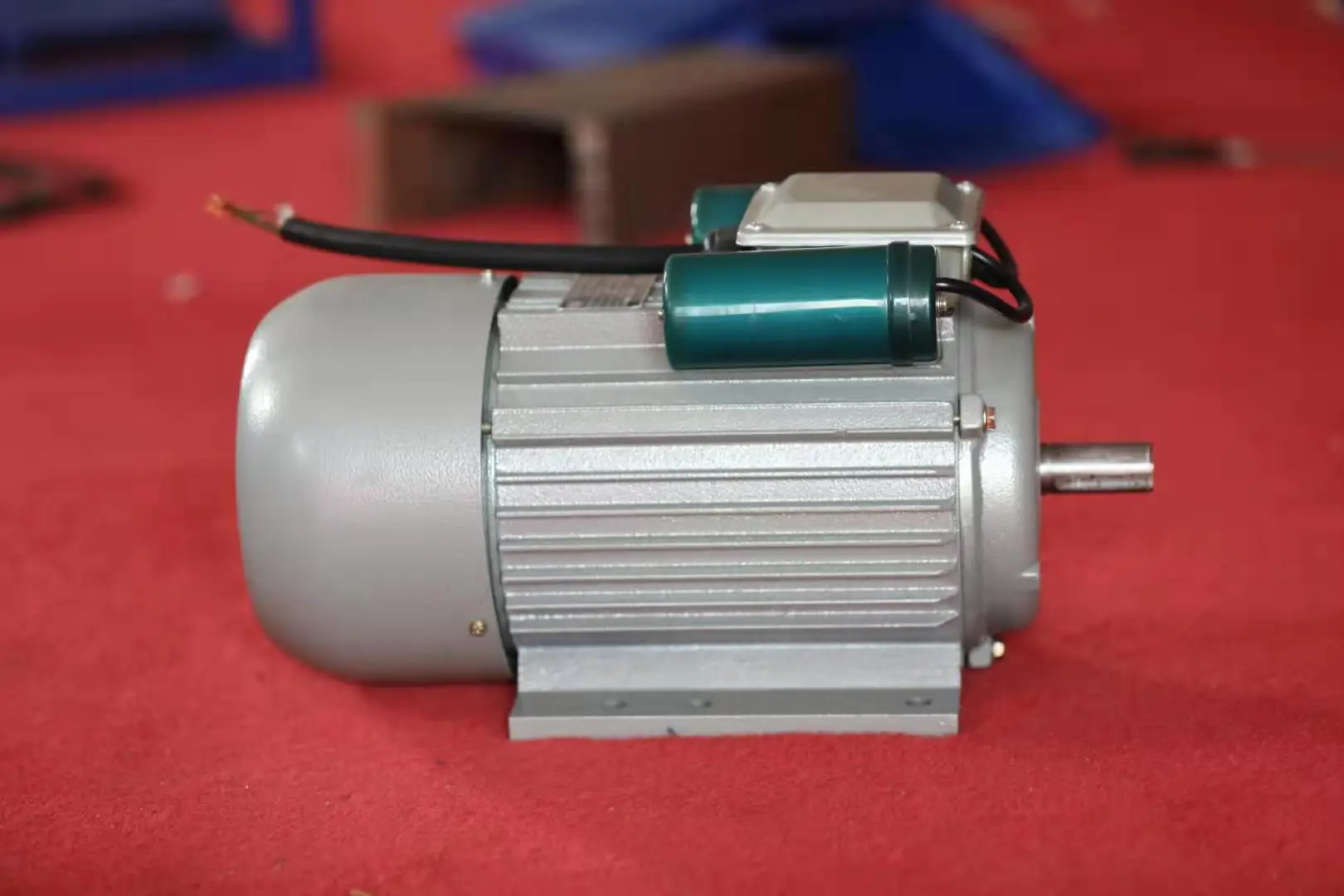 Series motor. Электродвигатель постоянного тока 60v 2000w. Электродвигатель коллекторный 500 ватт 12 в. Электродвигатель постоянного тока 64 вольта 4.2КВТ. Бесколлекторный двигатель 2000 ватт.