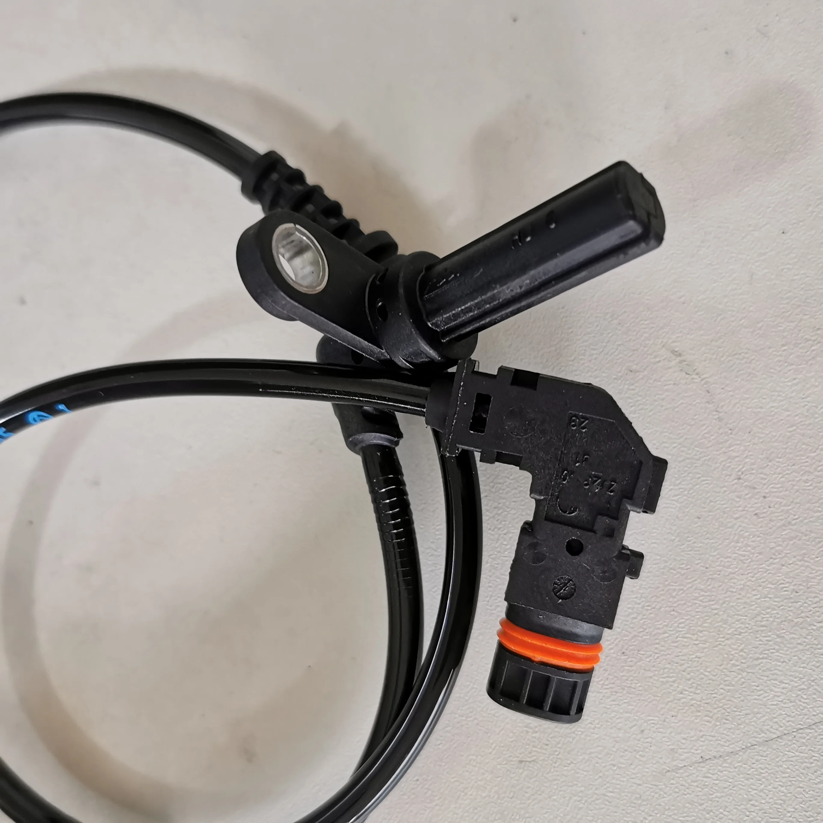 W212 Abs Wheel Speed Sensor For Mercedesbenz E300 E400 Abs Wheel Speed