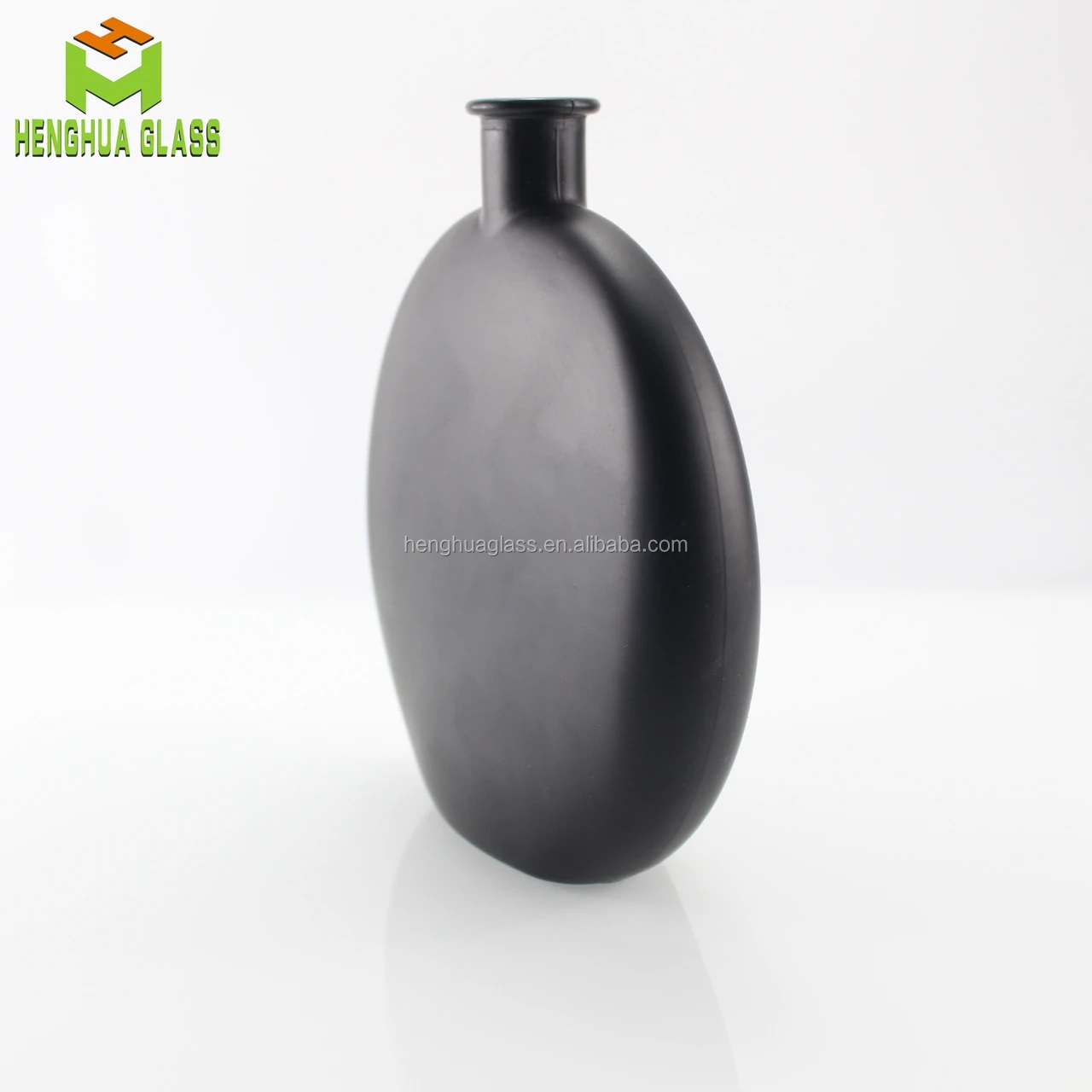 Download High Quality 16oz 500ml Matt Black Glass Round Bottle For ... Yellowimages Mockups