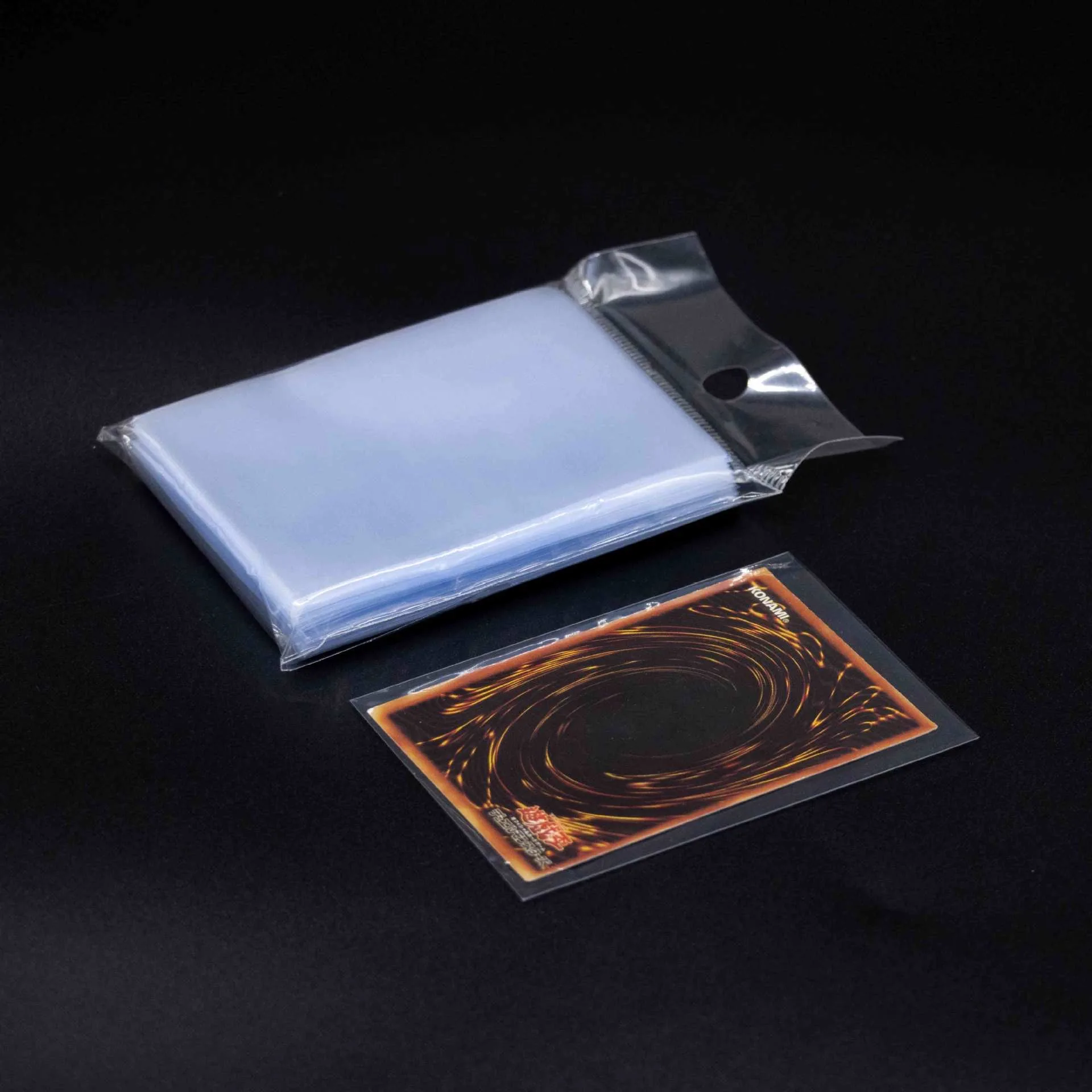 Manufacturer Wholesale Beckett Graded Game Card Sleeves Card Soft Holders Resealable Trading