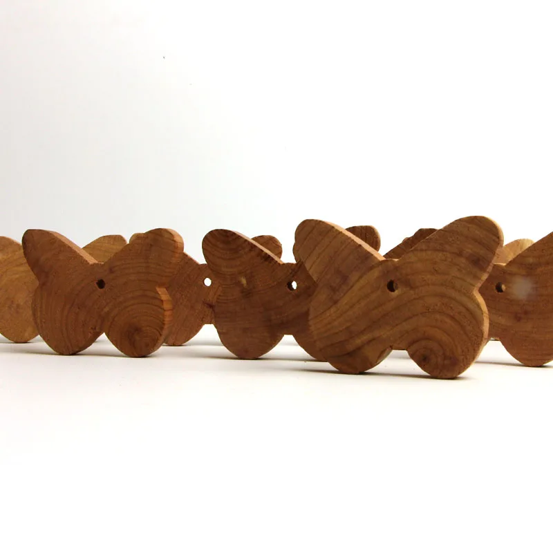 2019 hot sale oem aromatic cedar wood blocks for clothes closet