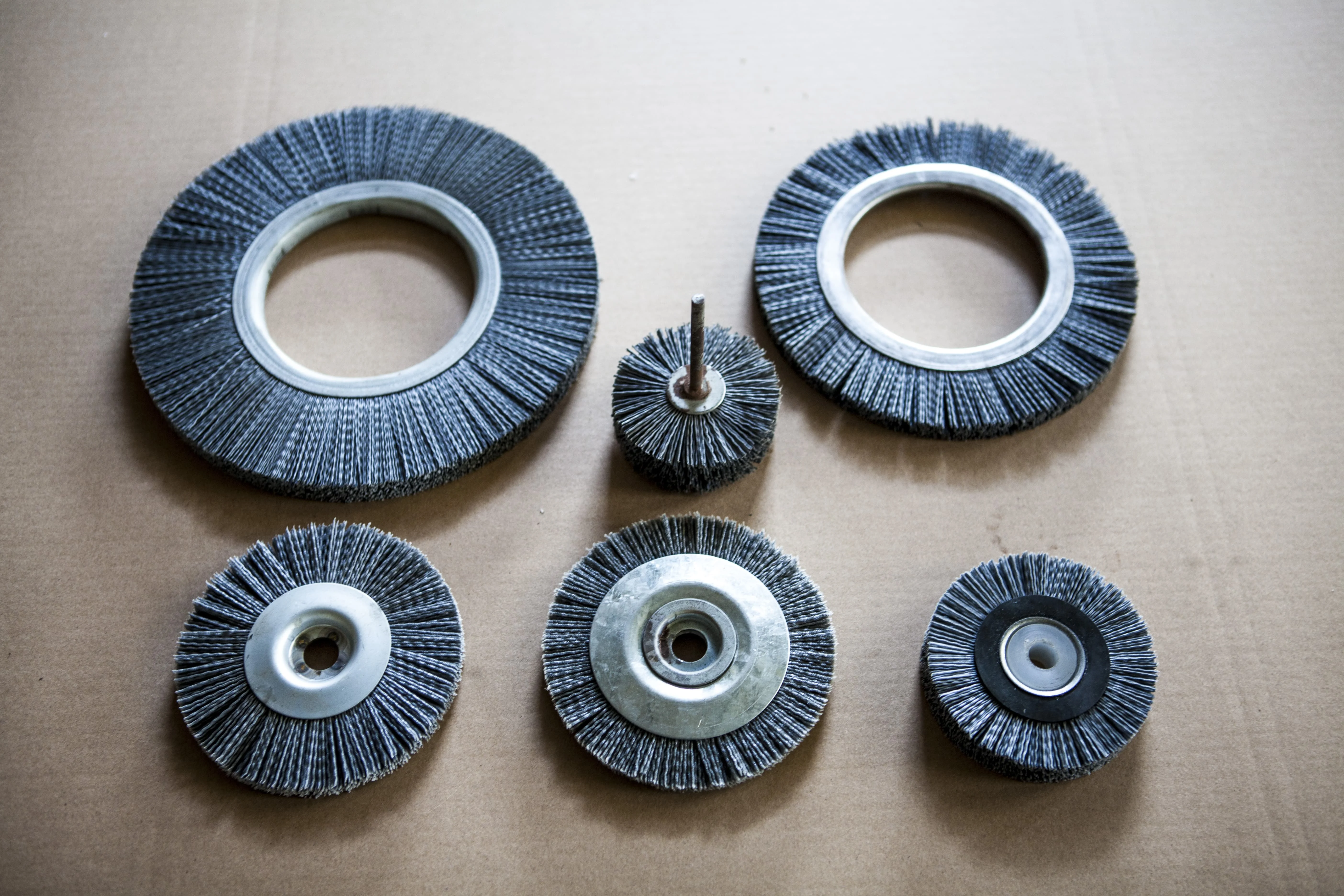 Factory Price Abrasive Nylon Cylindrical Wire Brush For Polishing
