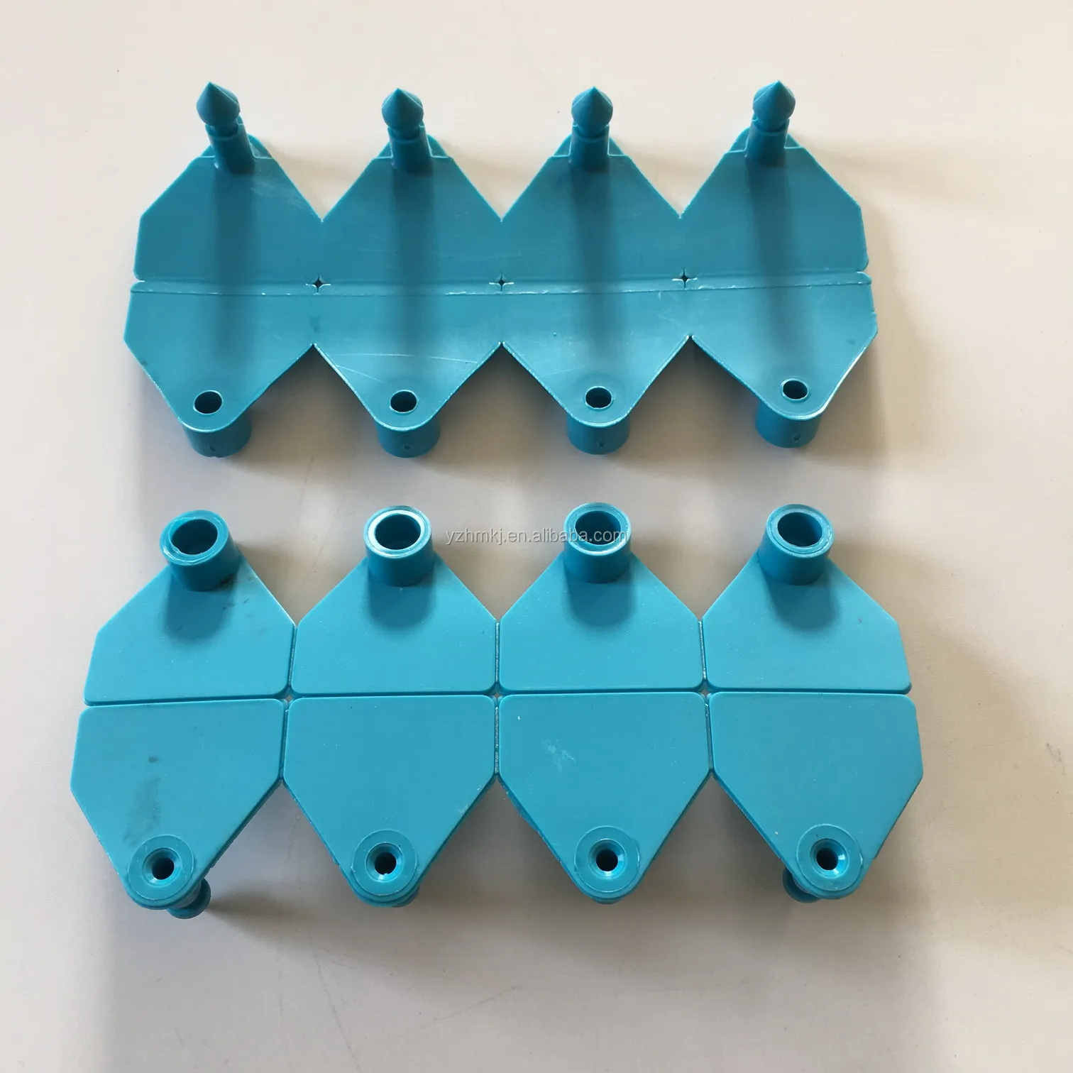 ear tag for pig 3232 (1).JPG