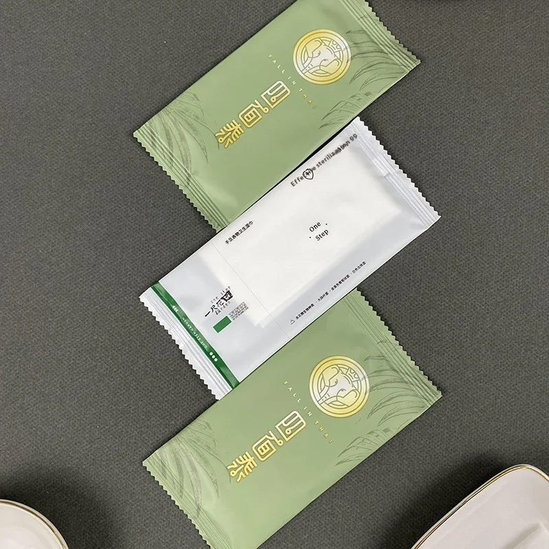 Factory Customize Small Order  Logo Printing Small Order Commercial  Single Piece  Wet Wipes for  Advertisement Promotion manufacture