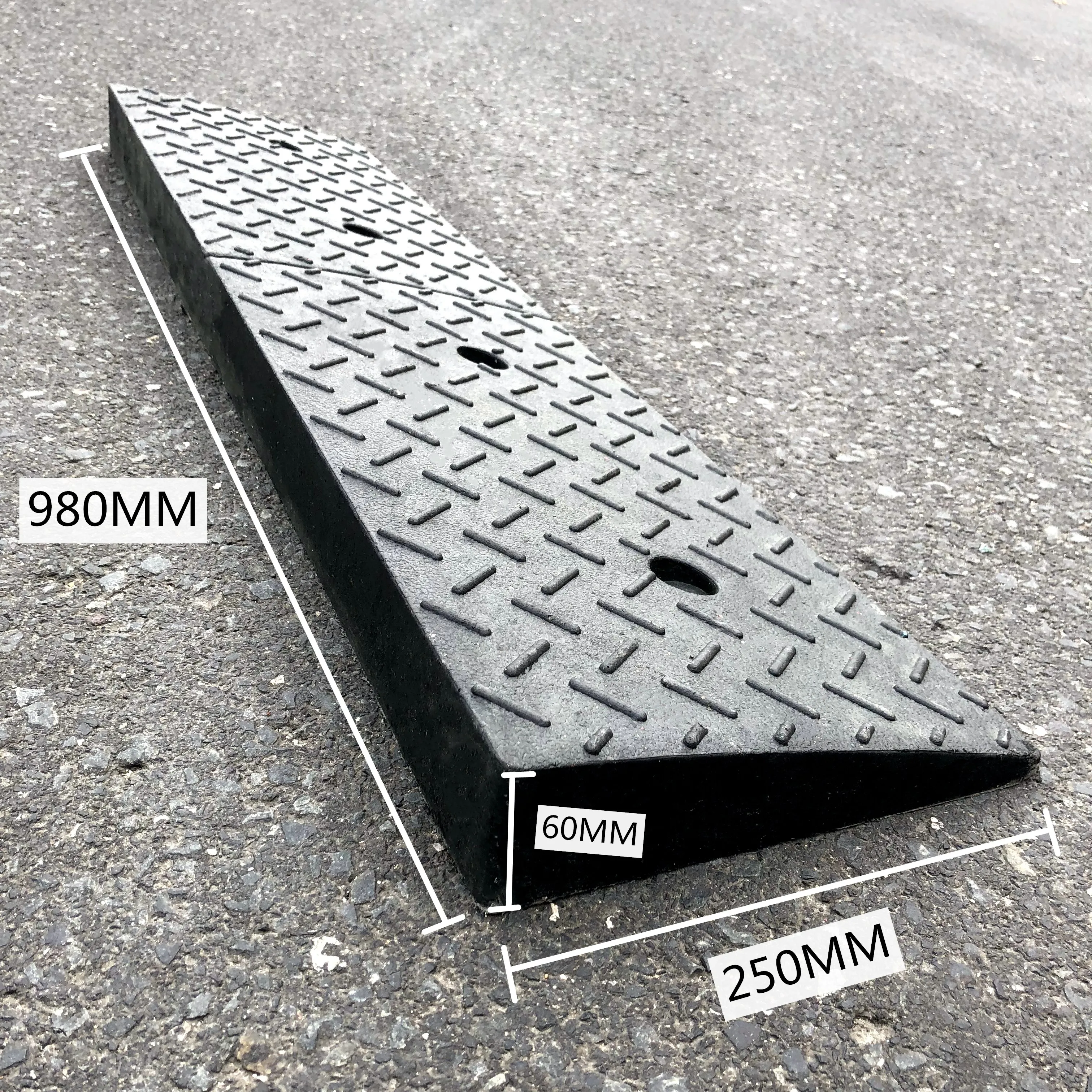 980*250*60mm Cheap Price Electric Triangular Kerb Doorsill Ramp Mat Car Step Cushion Curb Ramp