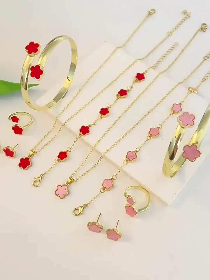 5 Piece Gold Plated Clover Jewelry Set for Women - Elegant