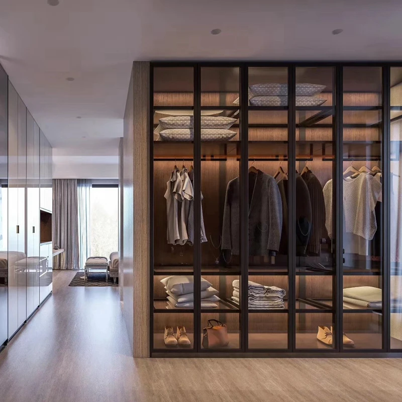 Amoires Wardrobe 02.jpg