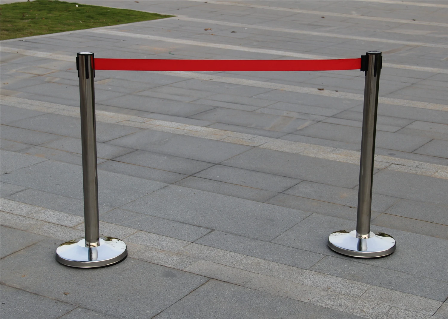 Преграда 6 букв. Стена с проломом полоса препятствий. Лестница координационная с барьерами: 2,15. Невзрывные инженерные заграждения противопехотные. Противотанковые заграждения ежи.