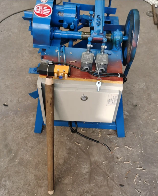 Traditional Round Wood Rod Thread Material Processing Tool Broom Bar