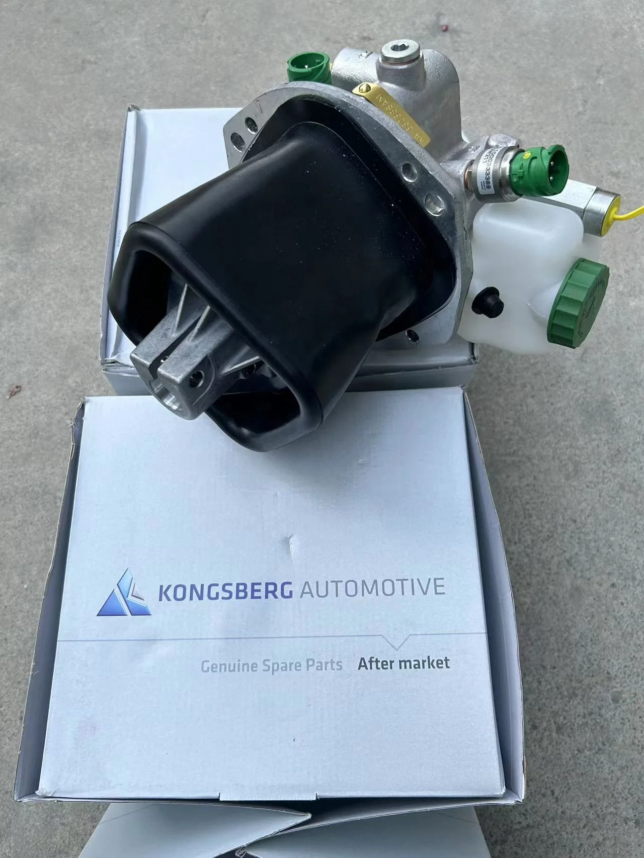 Original Ka630388am A0002607998 Kongsberg Gearbox Gear Change Hydraulic