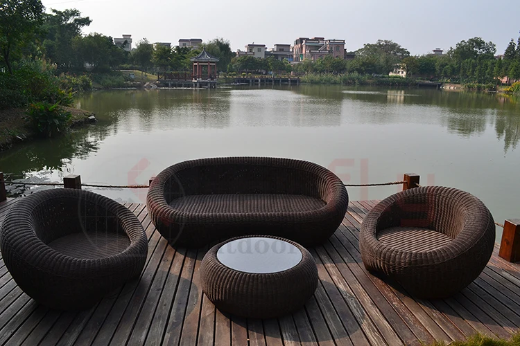 Luxury Garden Furniture Rattan Outdoor Sofa