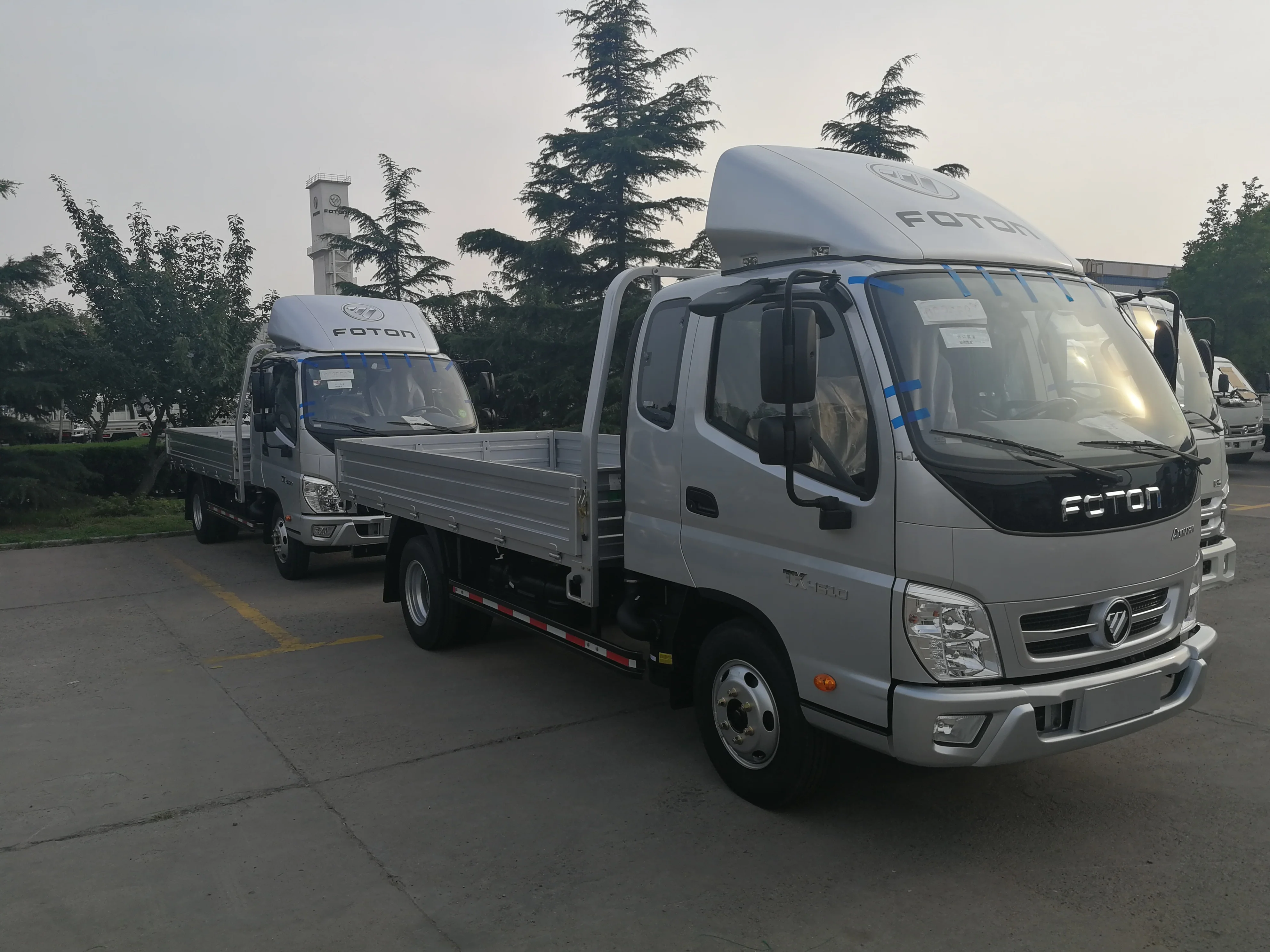 福田2 吨轻型载货汽车用汽油发动机单舱 2800 轴距 - buy 轻型卡车