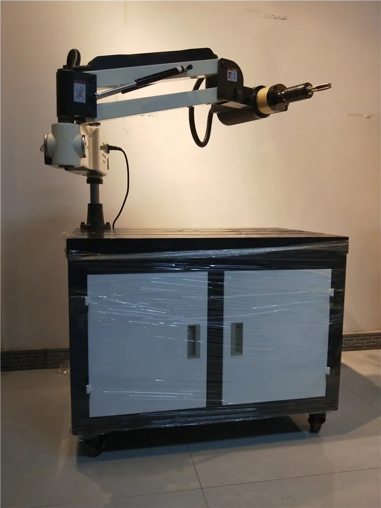 Type électrique machine de tapement en caoutchouc de tapement de coupleur automatique de commande numérique par ordinateur de machine de perçage