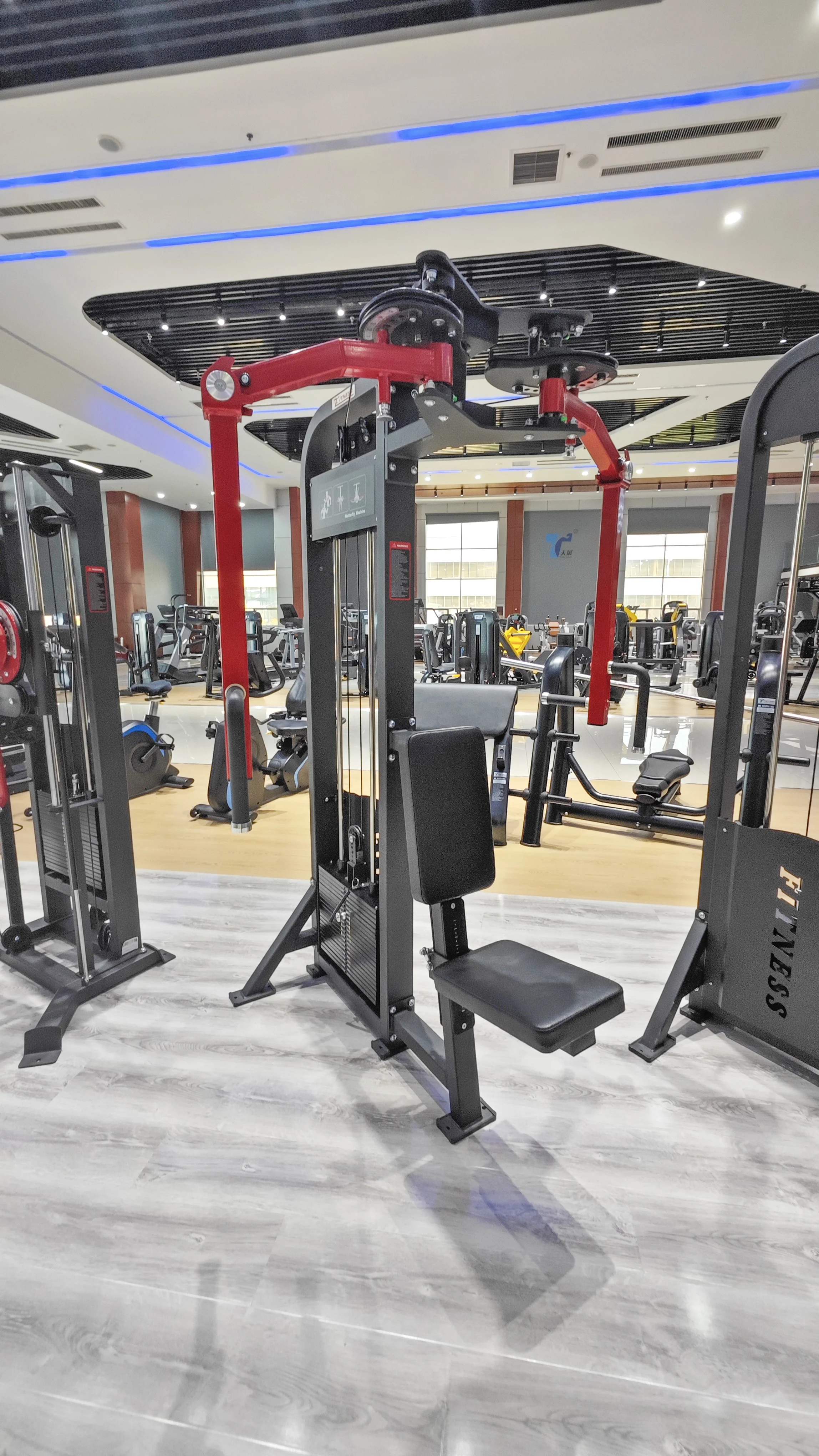 2024 Rear Fly Machine Pin Loaded Fly Training Machine Medium Loader ...