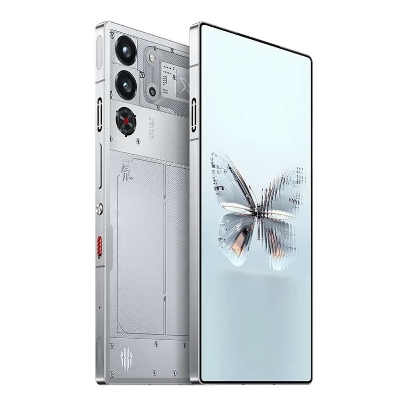 Side-by-side comparison of Motorola Razr 2025 closed vs open position showing hinge smoothness and screen seam