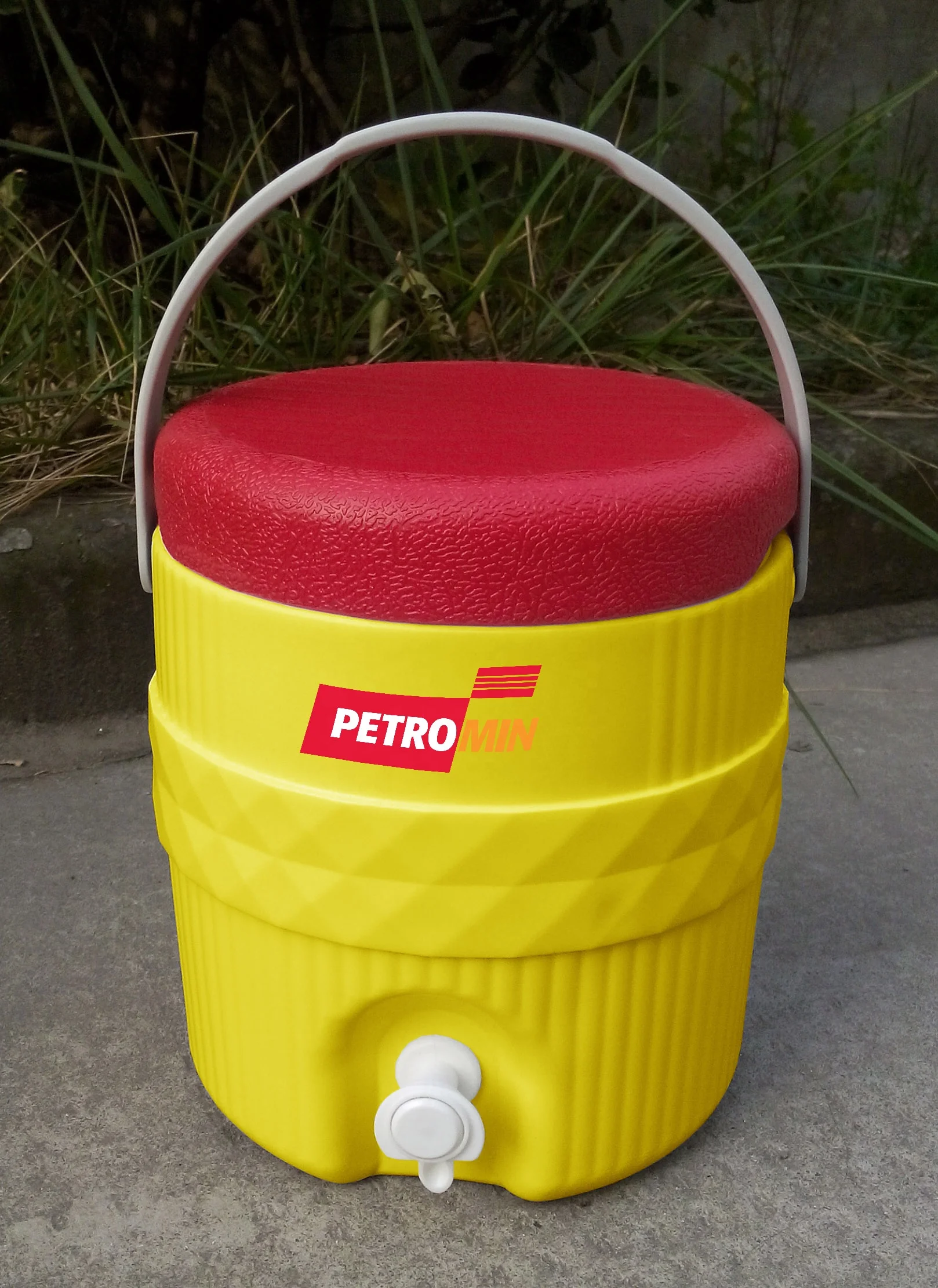 Hs Plastic Cooler Ice Chest With Tap Or Spigot Cooler Jug For Camping