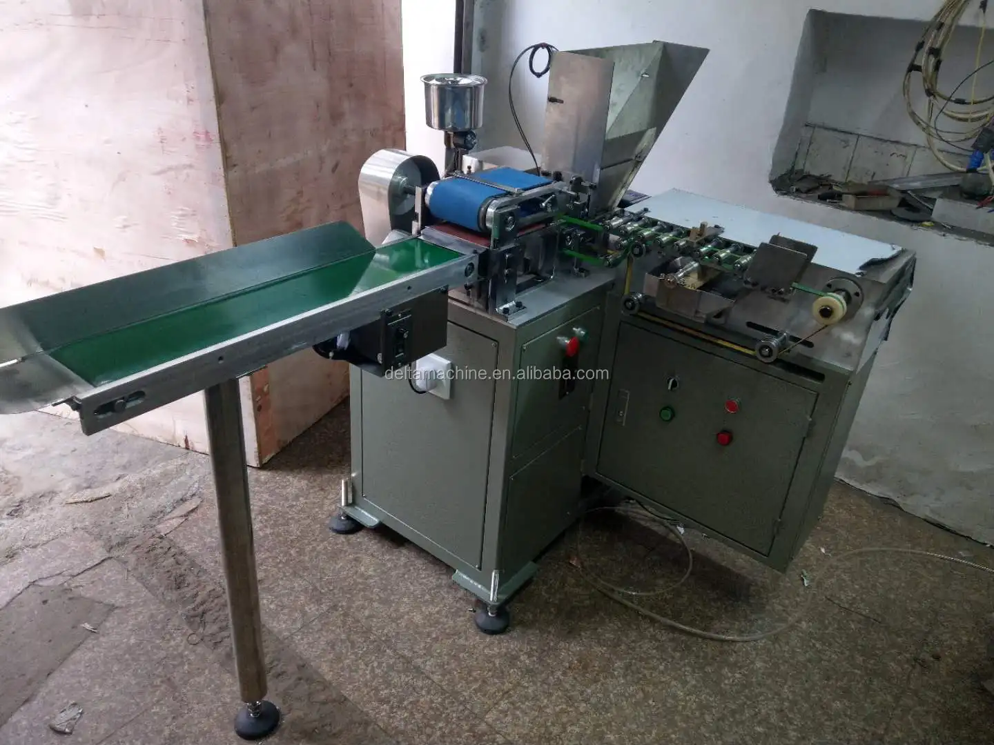 Easy Operate High Efficiency Crayon Labeling Machine/ Automatic Crayon