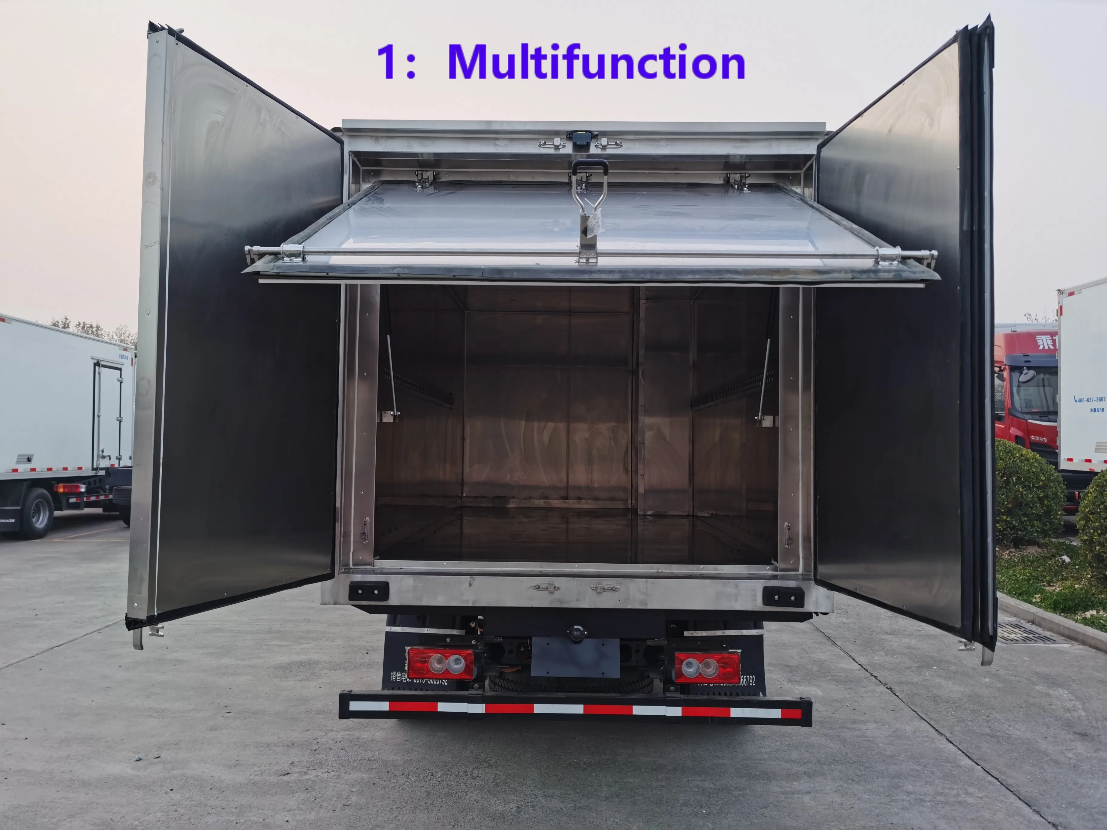 4-5 طن 5.2 Meter XinFei Foton Refrigerated Truck for Fresh Vegetable / فاكهة / لحمة / Fish etc.
