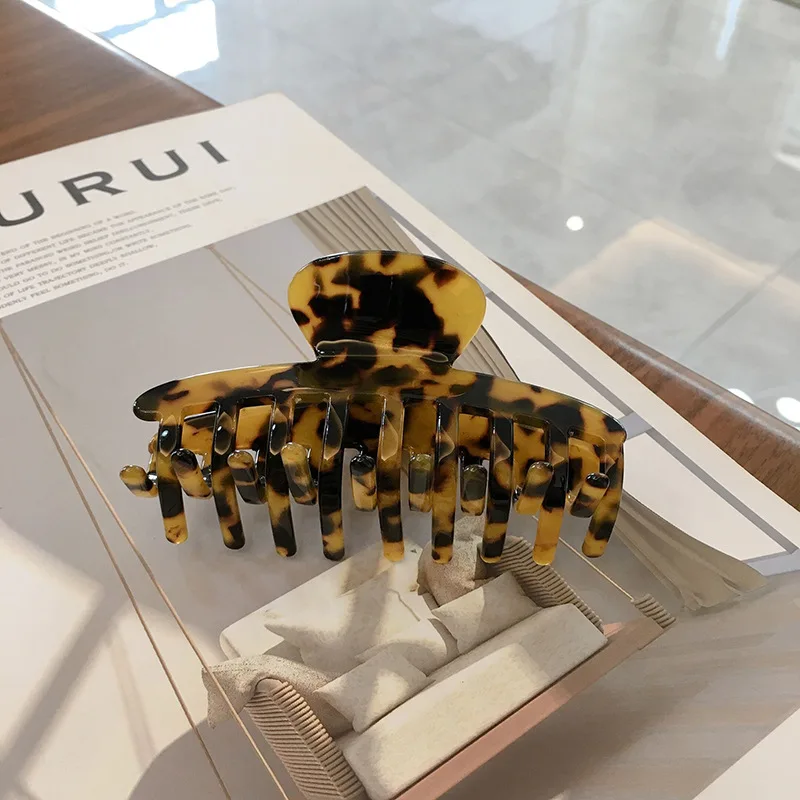 Yucat Fashion Hair Clips Hair Accessories Leopard Tortoise Shell Acrylic Acetic Acid Hair Claw For Women.jpg