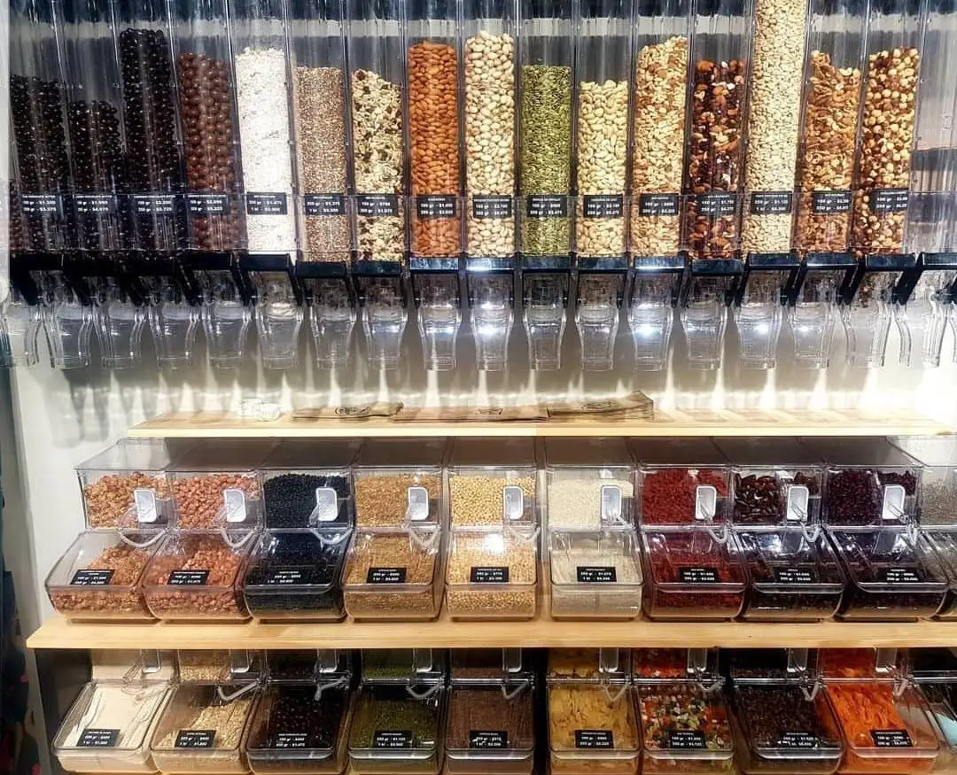 Import Material Dry Bulk Food Dividers Nuts Storage Bulk Food Bins