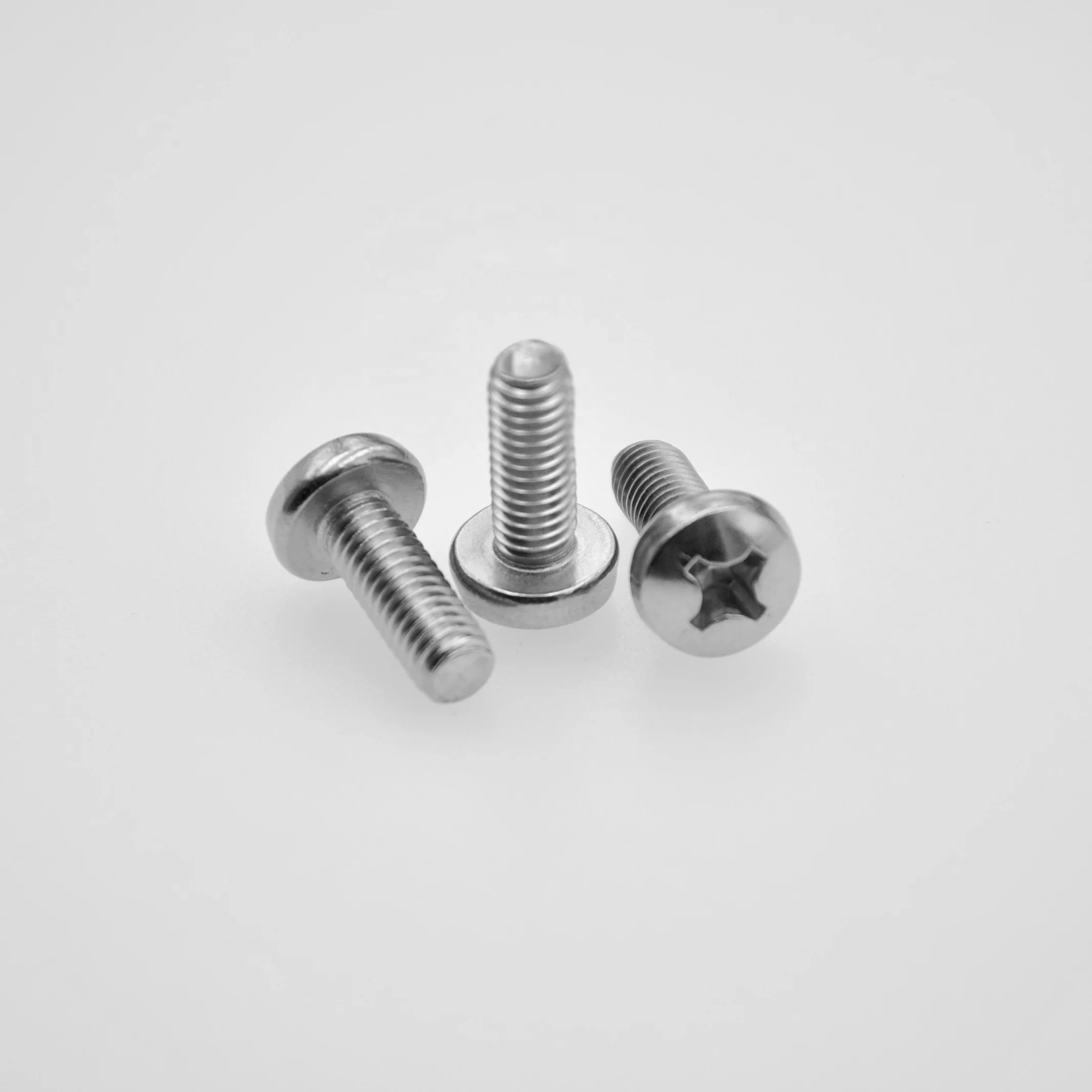 
Metric cross recessed pan head screws 