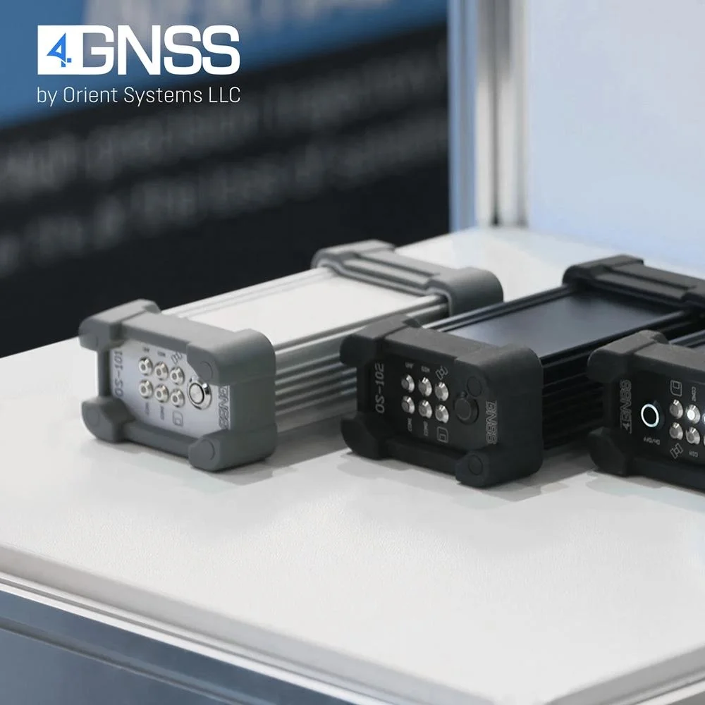 
L1 single frequency OS-101 4GNSS high accuracy receiver with antenna 