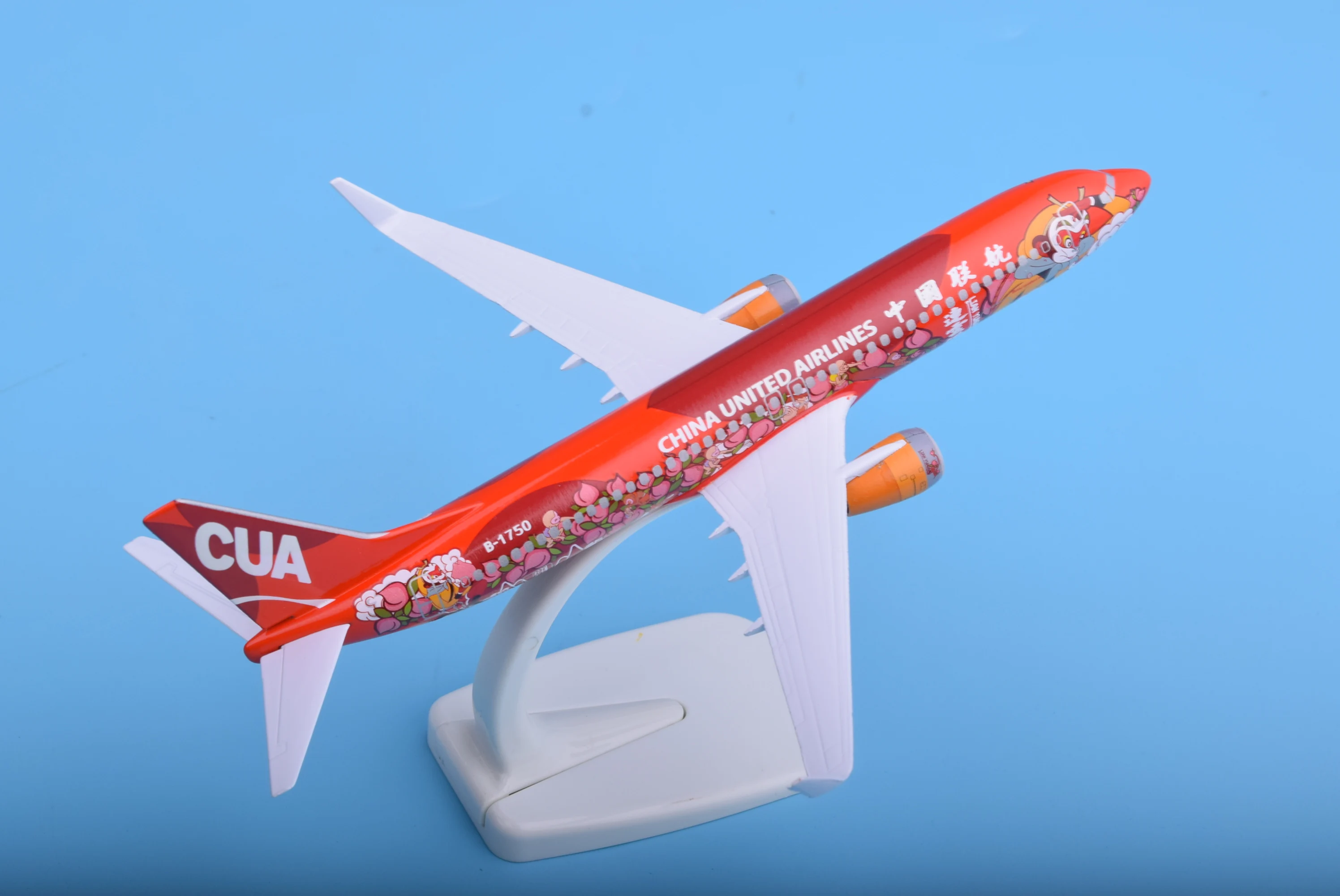 Metal Zinc Airplane Models Plane Airlines 1 200 Boeing B737 800 China United Cua Lianyungang 20cm Model Penger Airplanes Antique Decorative Product On Alibaba Metal Zinc Airplane Models Plane
