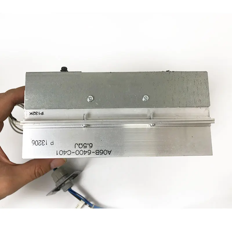 A06B-6400-C401 2601-C100 CRR63A/B CRR63A/B 2601-C100 Nhật Bản Mới Ban Đầu Fanuc Phần Robot