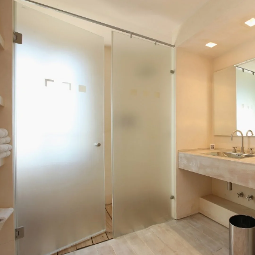 High quality and good price Acid etched glass /Frosted glass bathroom door