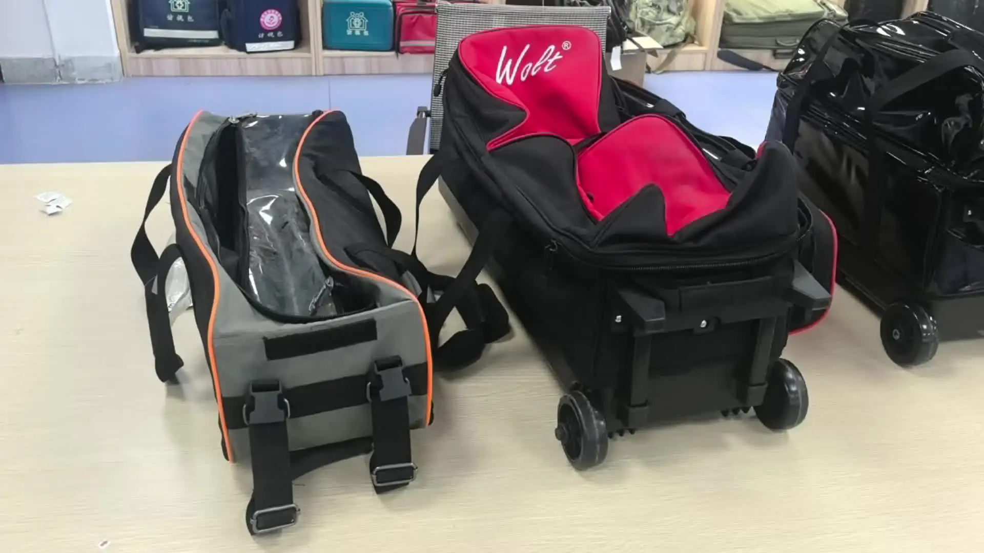 送料無料　ブランズウィック社オリジナル3ボールキャリアーバッグ(usedAA) Brunswick Brand-New Customized 3-Ball Roller Cotton Bowling Bag