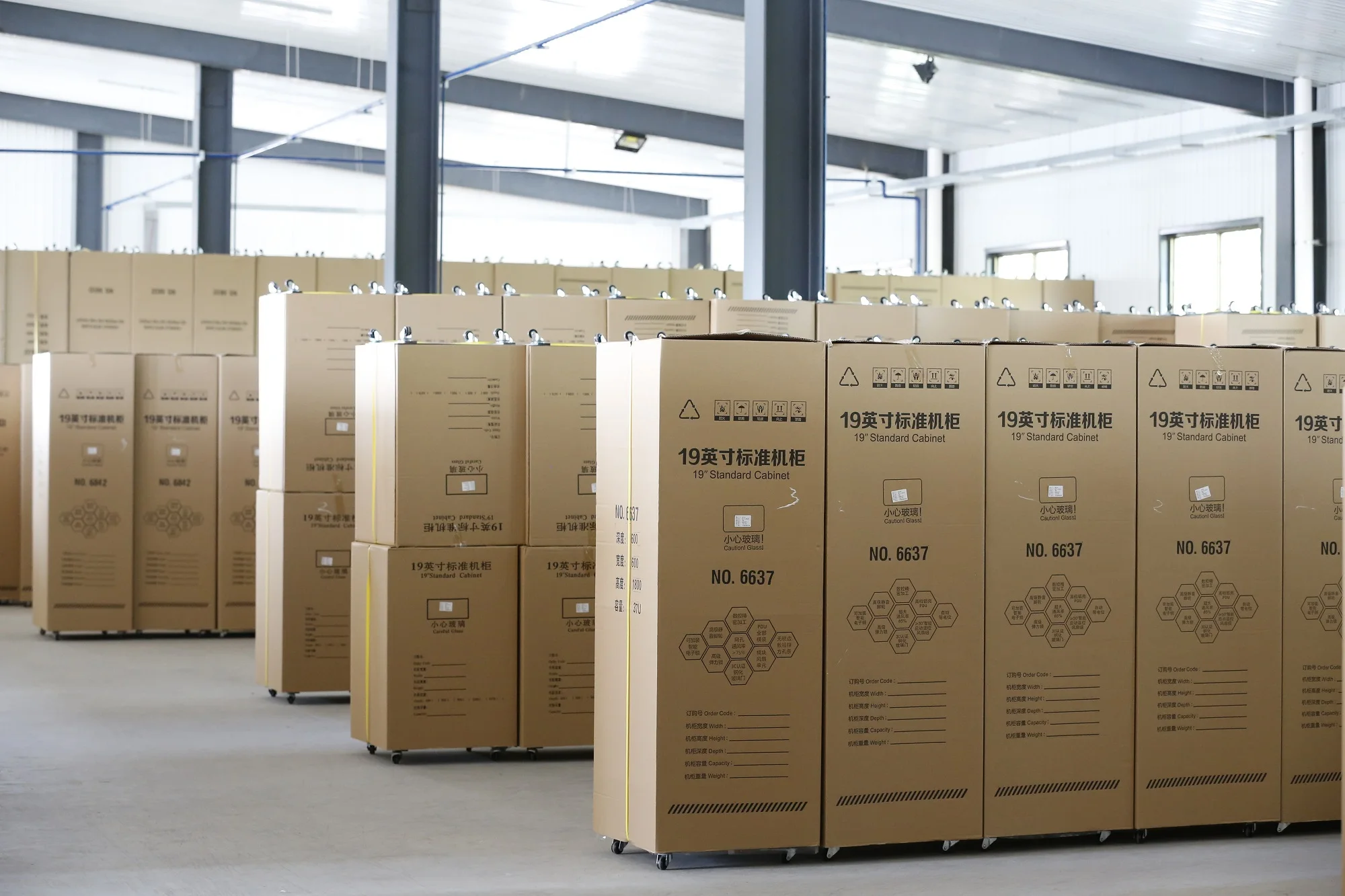 19 Zoll Rack Stand Schrank 42u Server Rack Gehäuse Ip55 Schrank Rack