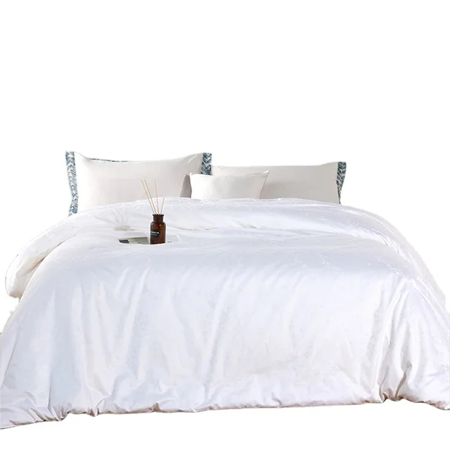 
super comfortable handmade 100% natural silk quilt 
