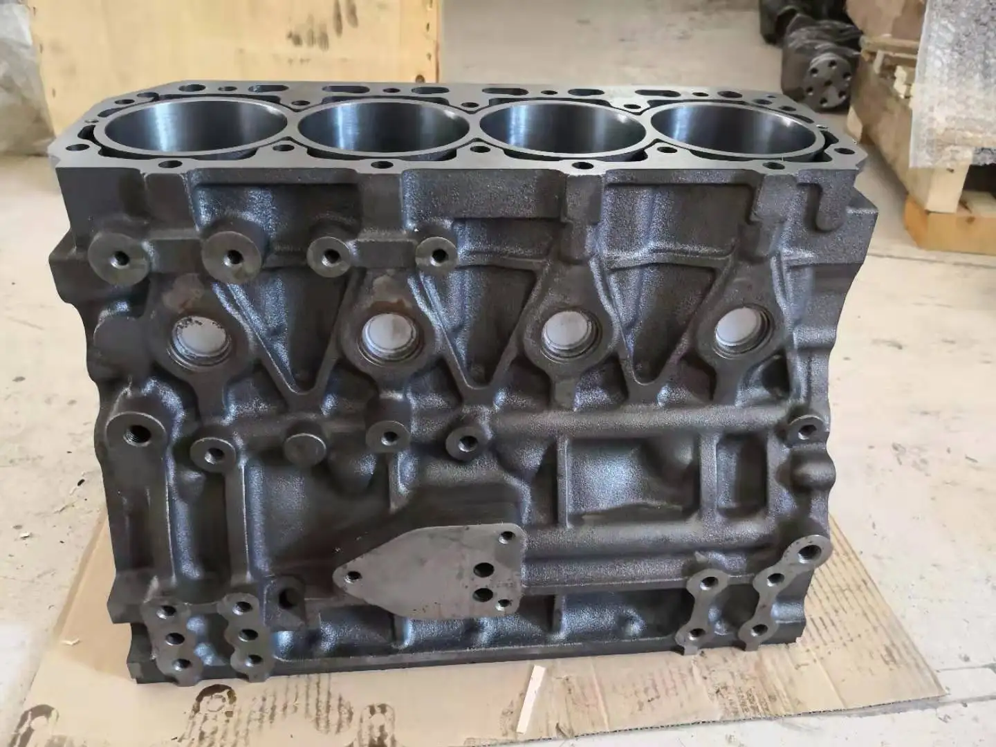 Excavator 4tnv98 4tnv98t Cylinder Block 729908-01560 For Diesel Engine ...