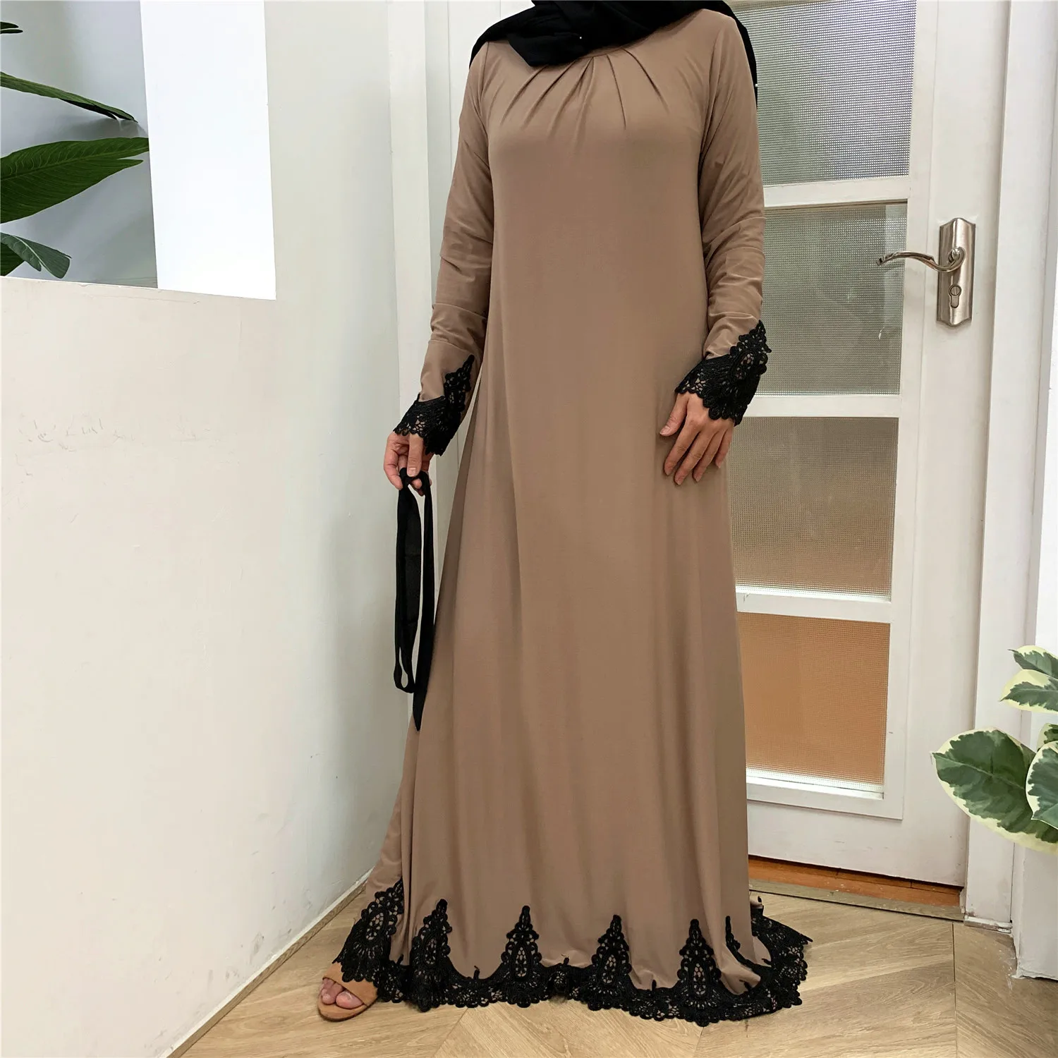 2022 Black Lace Dress Abaya Islamic Long Sleeve Embroidered Front Pleated Dresses Muslim Turkey