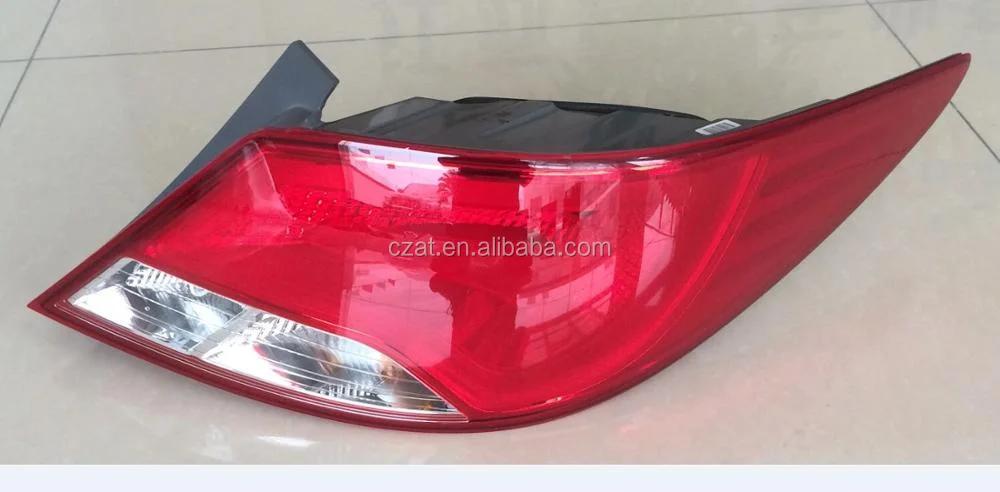 Source OEM 92401-1R630 92402-1R630 Tail lamp For Hyundai Accent