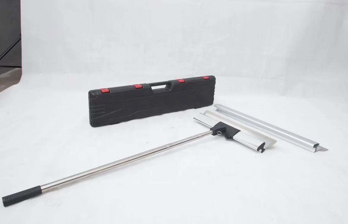 Drywall Finishing Skimming Blade In Steel With Handle And Extension