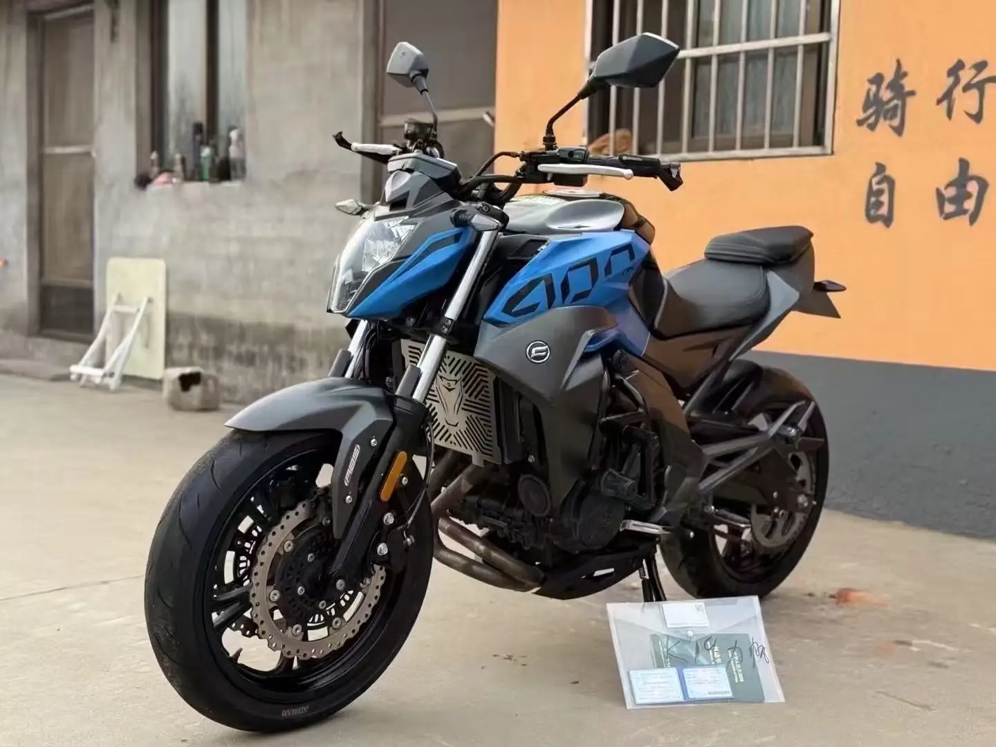 Nk400 R NK400 Value-Packed Sport Naked, LED Headlights & Digital Console ...