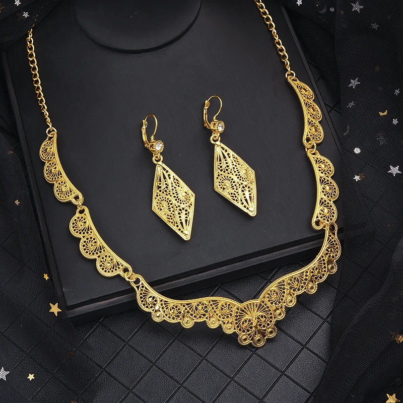 kussen dorst Blootstellen Arabische Gouden Sieraden Set Marokkaanse Stijl Mode-sieraden - Buy Gold  Marokkaanse Bruiloft Sieraden Product on Alibaba.com