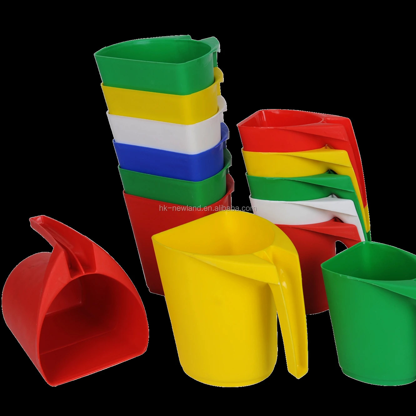 Plastic Feeder Scoop For Horse Cattle Livestock Pet Food Dog Scoop